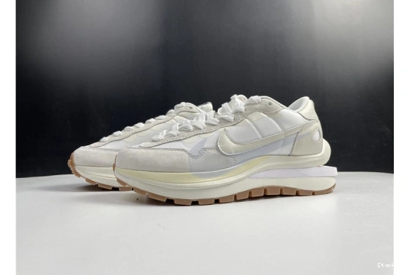 Sail Gum Sacai Nike Vaporwaffle DD1875-100 0320